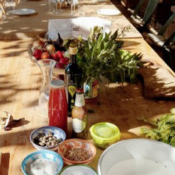 Passeggiata in vigna e cena tipica in un'atmosfera d'altri tempi  ad Alcamo